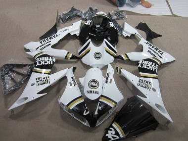 Affordable 2004-2006 Black White Lucky Strike Yamaha YZF R1 Motorcyle Fairings UK
